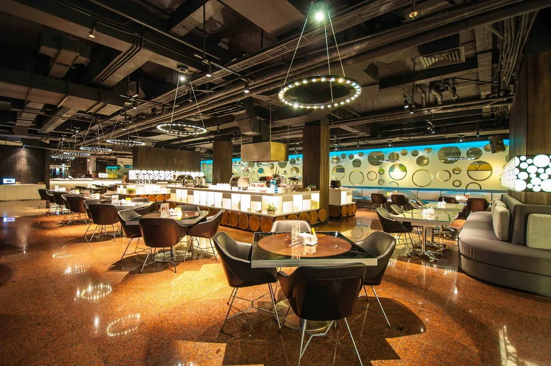 Stylish Airport Hotel with the Best Breakfast at FM7