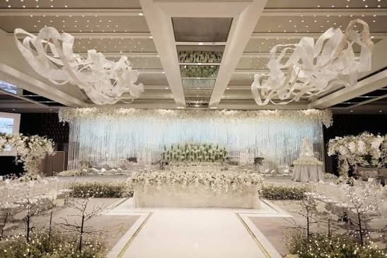 Top Wedding Ballroom Color Combinations
